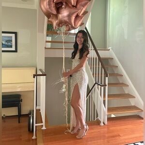 Mekhi Size XS Sequin Maxi Dress